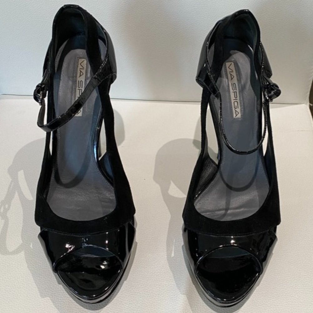 Via Spiga Black Pumps